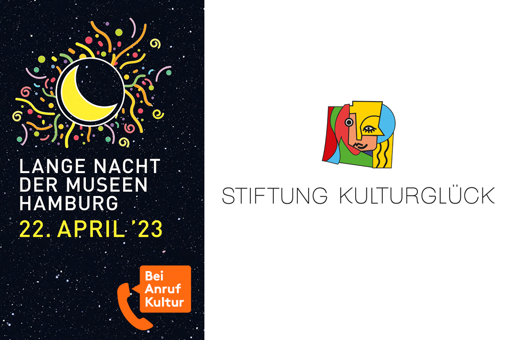 Auf der linken Seite das Logo der Langen Nacht der Museen mit dem Datum 22. April 2023. Auf der Abbildung ist das Logo von Bei Anruf Kultur zu sehen. Die rechte Bildhälfte füllt das Logo der Stiftung Kulturglück, die die Sonderführung finanziert.